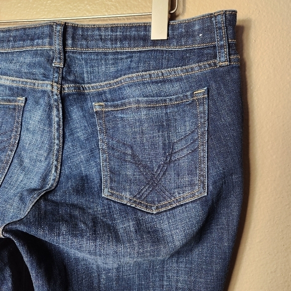 Gap Womens Premium Dark Wash Denim Low Rise Bootcut Jeans-Size 14/32 - Picture 6 of 9